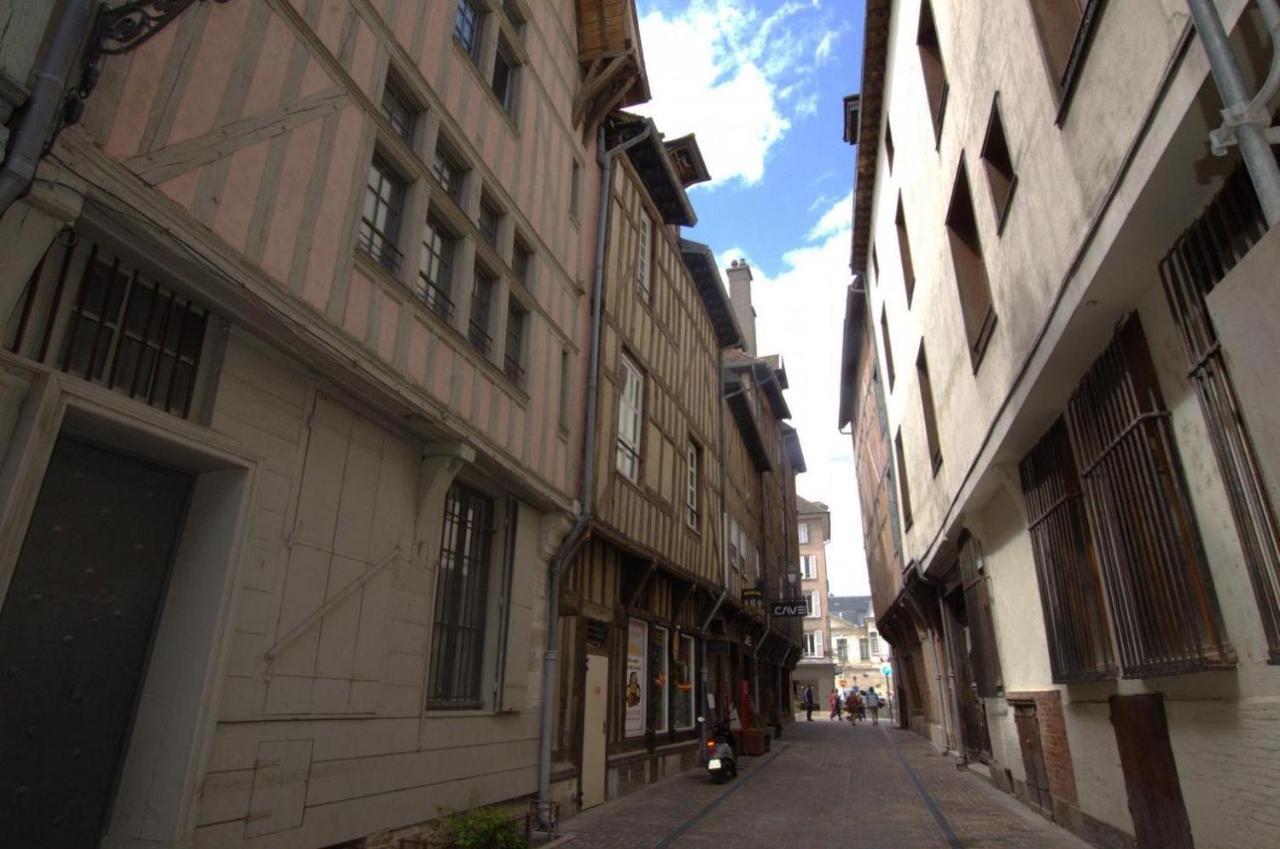 Apartamento Le Sacre Troyes Exterior foto